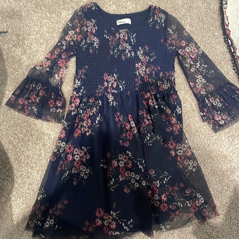 Epic Threads size small